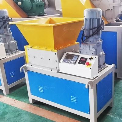 800-5000kg/h 용량 작은 이중 셰프트 종이 분쇄기 고객의 요구를 충족시키기 위해