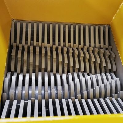 800-5000kg/h 용량 작은 이중 셰프트 종이 분쇄기 고객의 요구를 충족시키기 위해